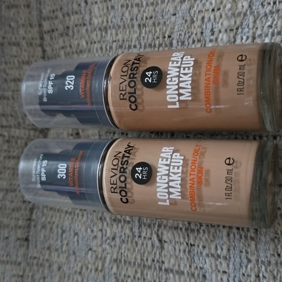 REVLON BRAND COLORSTAY LONGWEAR MAKEUP FOUNDATION BUNDLE OF 2 - Picture 2 of 6